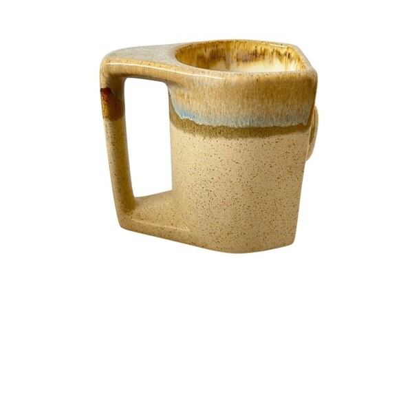 4 Padilla Pottery Stacking Coffee Mugs Stone Color  With Sea Shell Design Signed - Picture 3 of 5